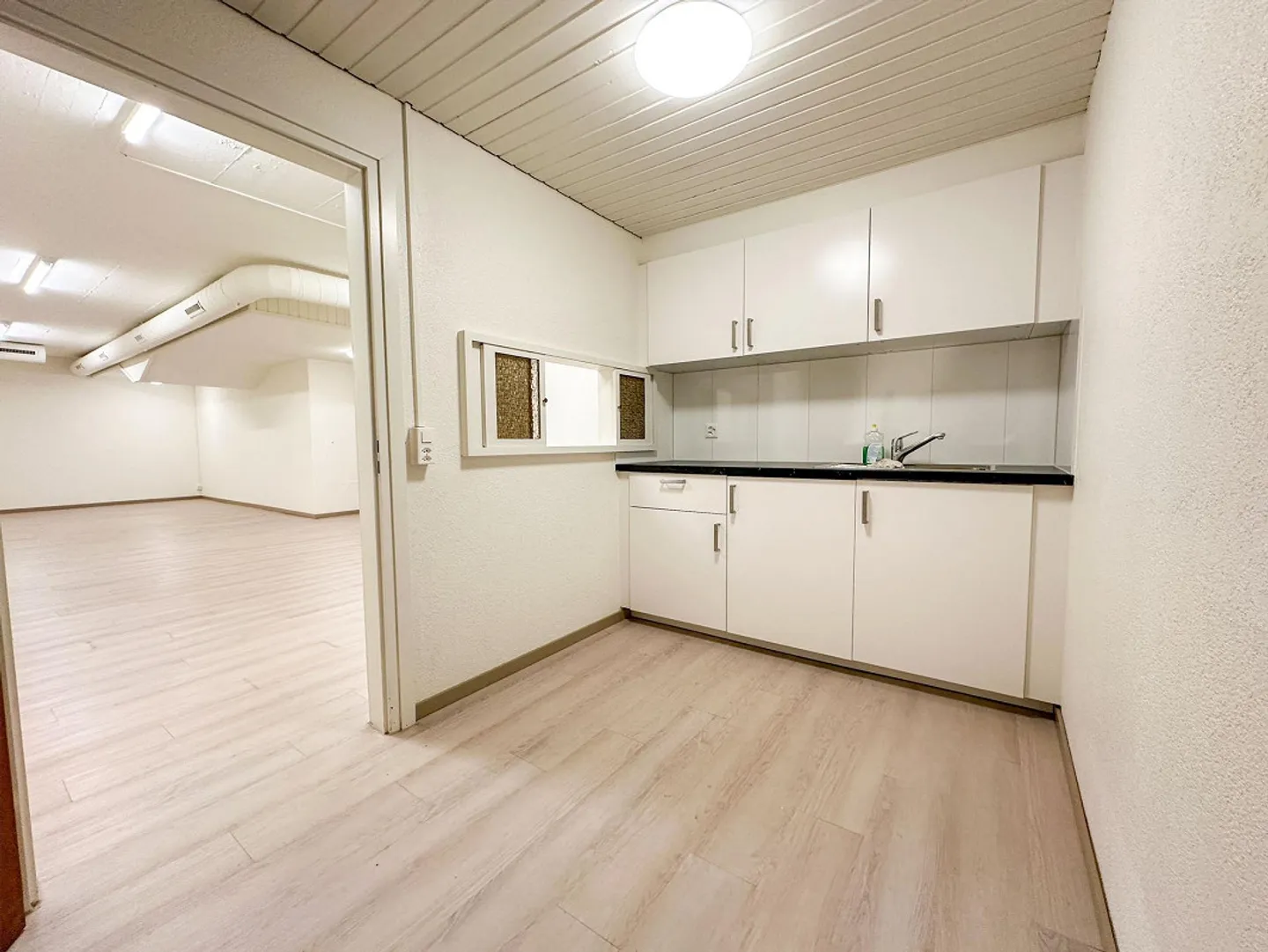 Storage space / Band room / Craft room near Messe Basel - Photo 3 of 7