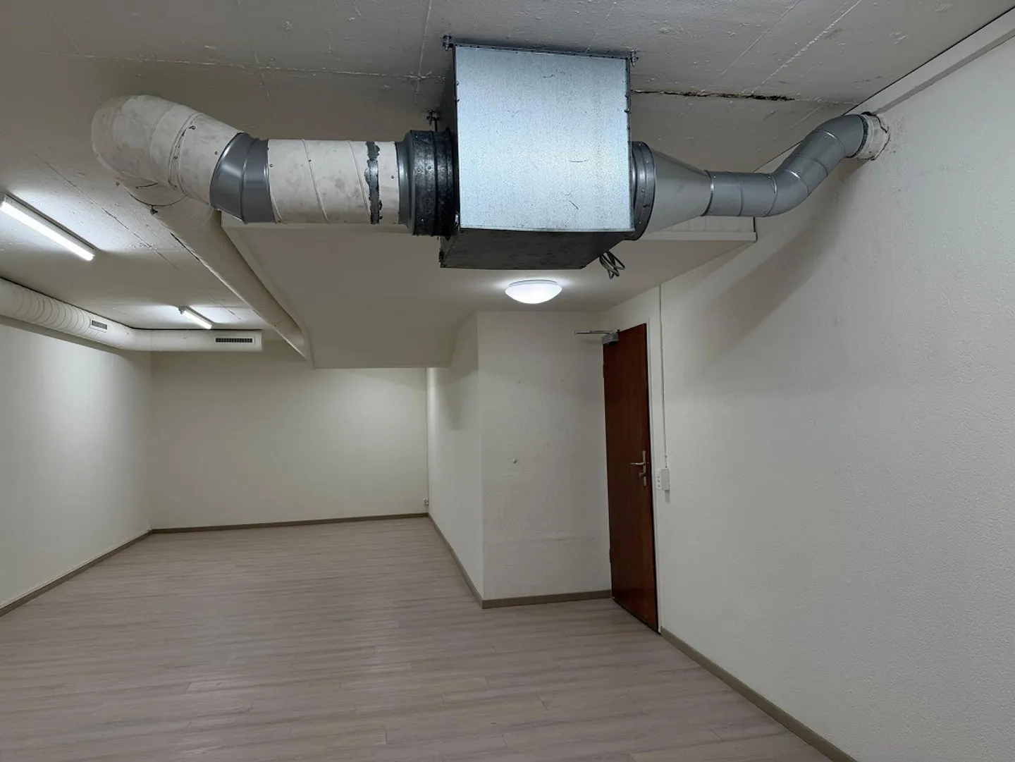 Storage space / Band room / Craft room near Messe Basel - Photo 6 of 7