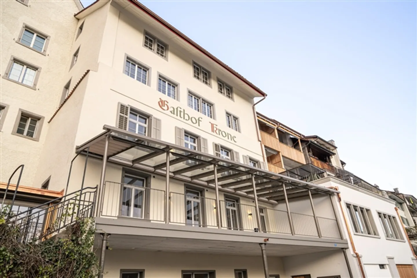 Krone, living directly on the Rhine - Photo 1 of 10