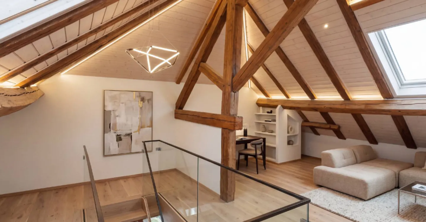 Casa da ristrutturare con vista sul cuore del villaggio - Foto 10 di 11