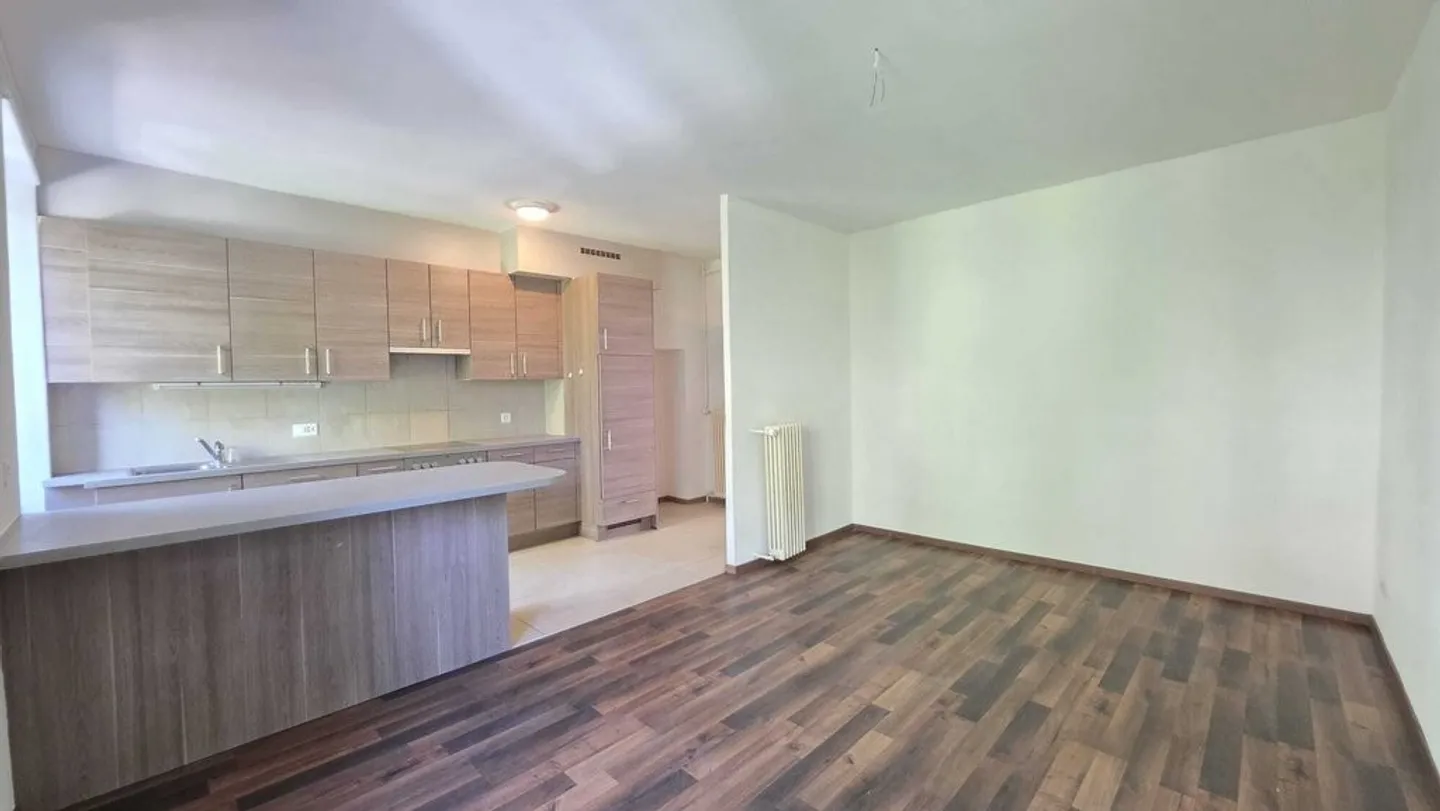 SCHÖNE WOHNUNG ZU VERMIETEN - Foto 1 von 10