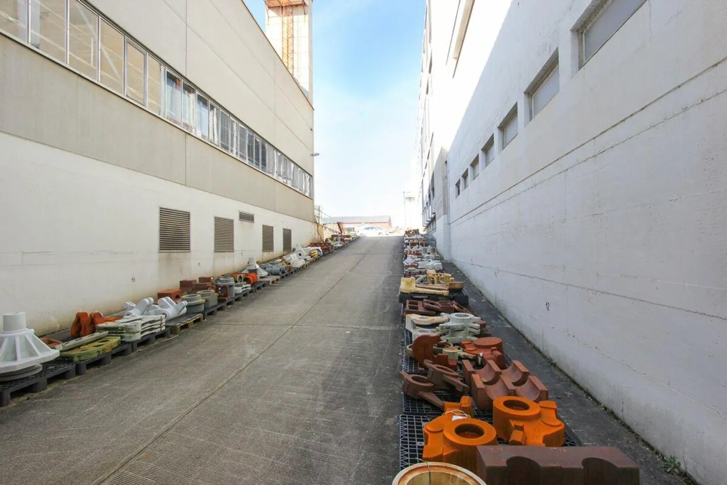 Edificio commerciale e per uffici attraente in posizione privilegiata - Foto 7 di 13