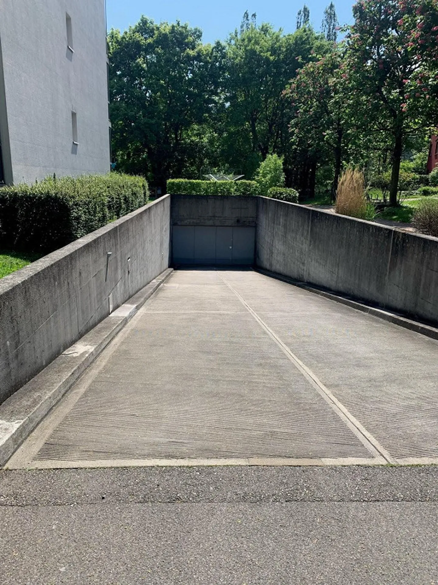 Parking space for rent in Liestal - Photo 2 of 3