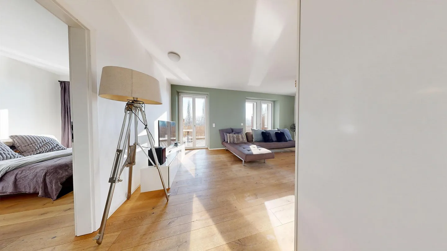 Stylish City Apartment Utilities Included - Photo 4 of 7
