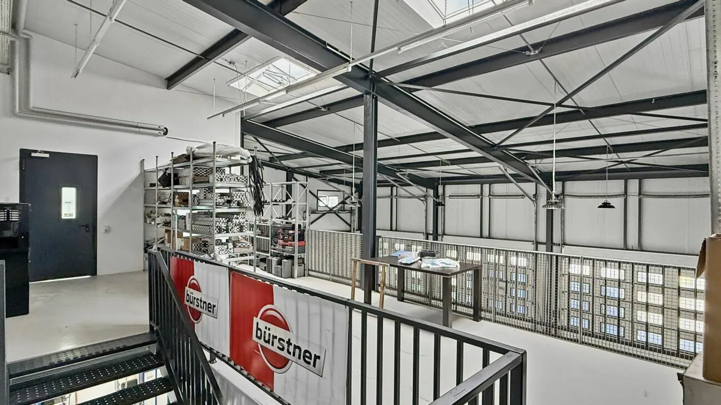 Contone - Immeuble commercial avec showroom dans un emplacement stratégique... - Photo 13 sur 18