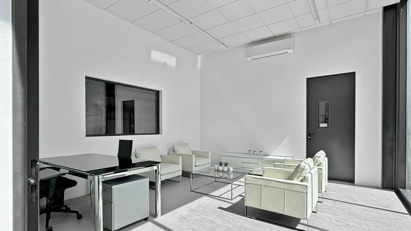 Contone - Immeuble commercial avec showroom dans un emplacement stratégique... - Photo 14 sur 18