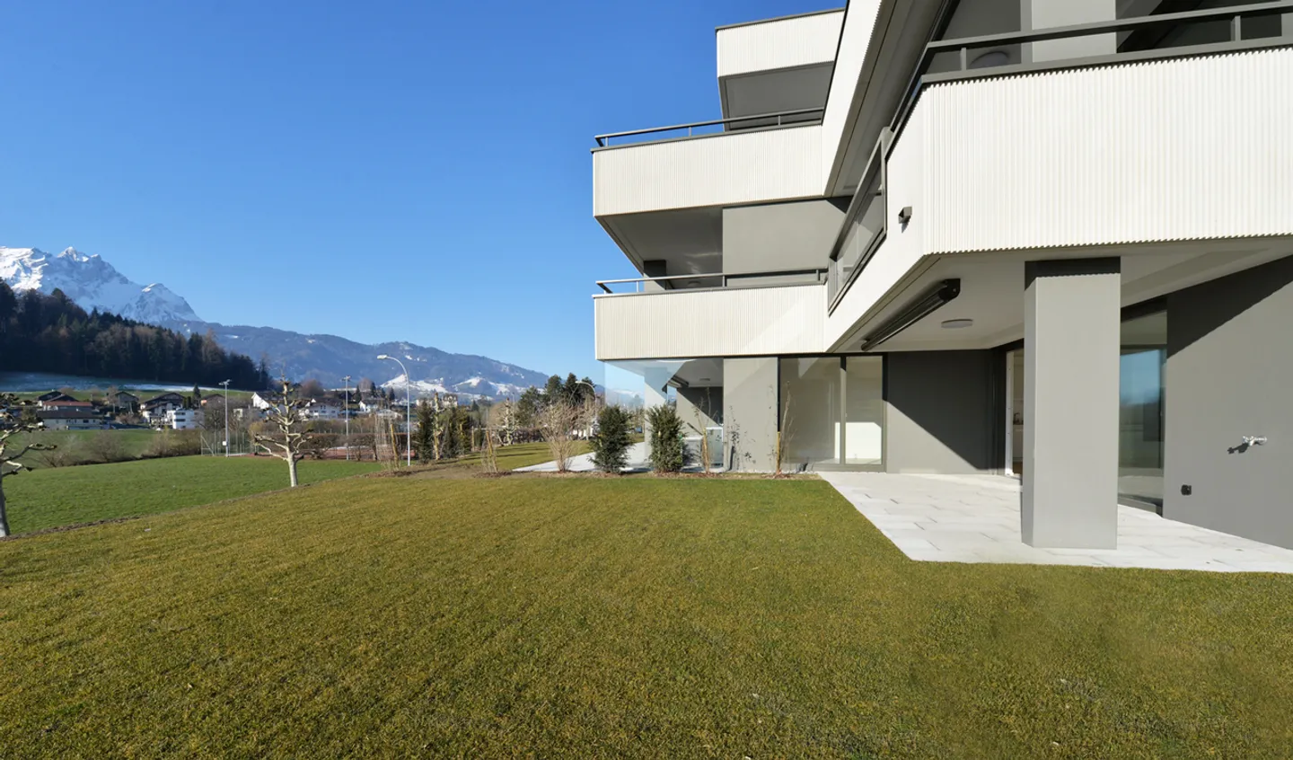 Grosszügige 2½-Zimmer-Gartenwohnung im Felmispark - Foto 1 von 10