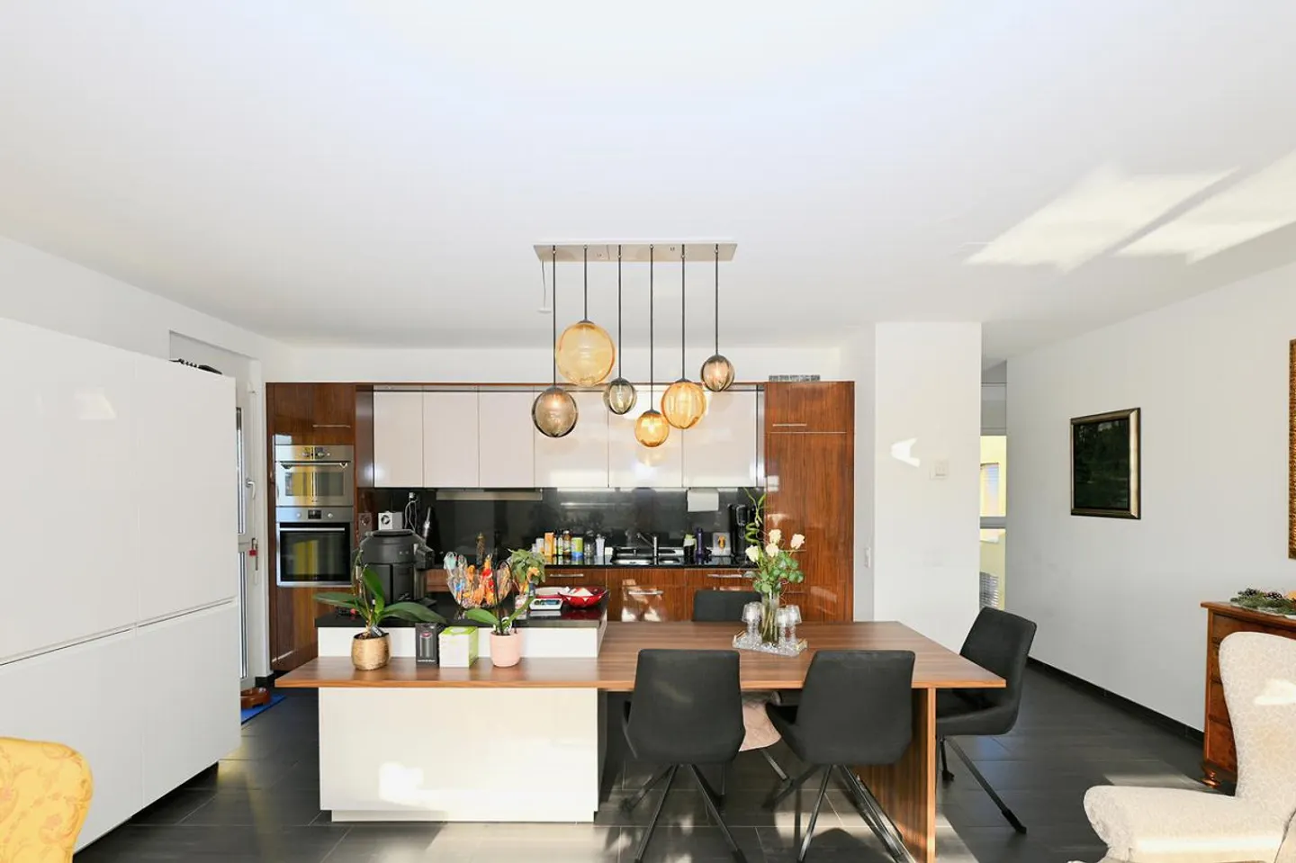 Elegantes Penthouse mit Panoramaterrasse in der Nähe des Zentrums von Lugano - Foto 5 von 20