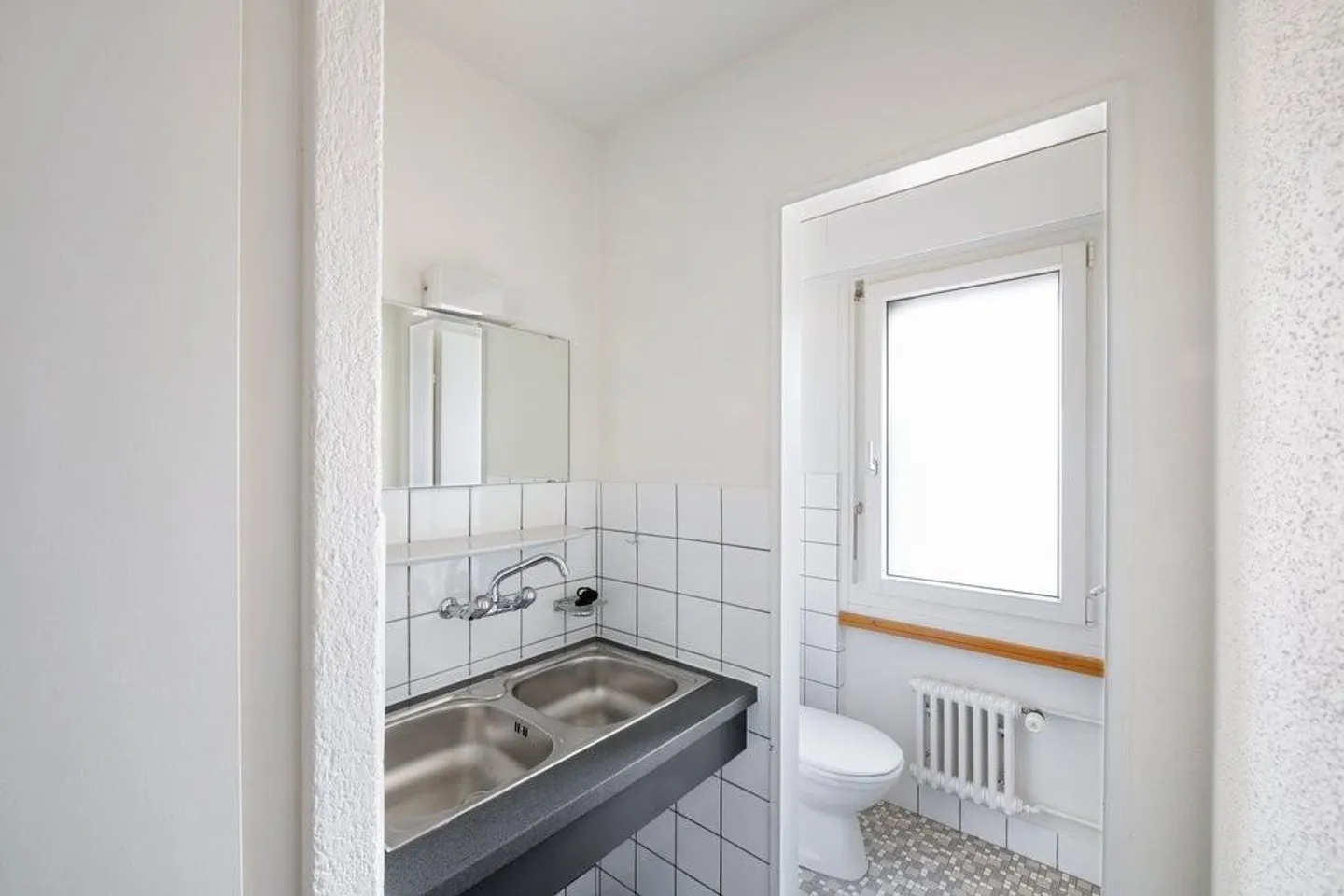 Votre bien commercial de plus de 84m2 au centre de Horw ! - Photo 4 sur 5