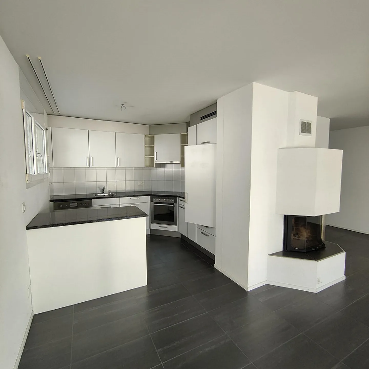 Bright 4.5 Room Apartment in Bonaduz - Photo 3 of 7