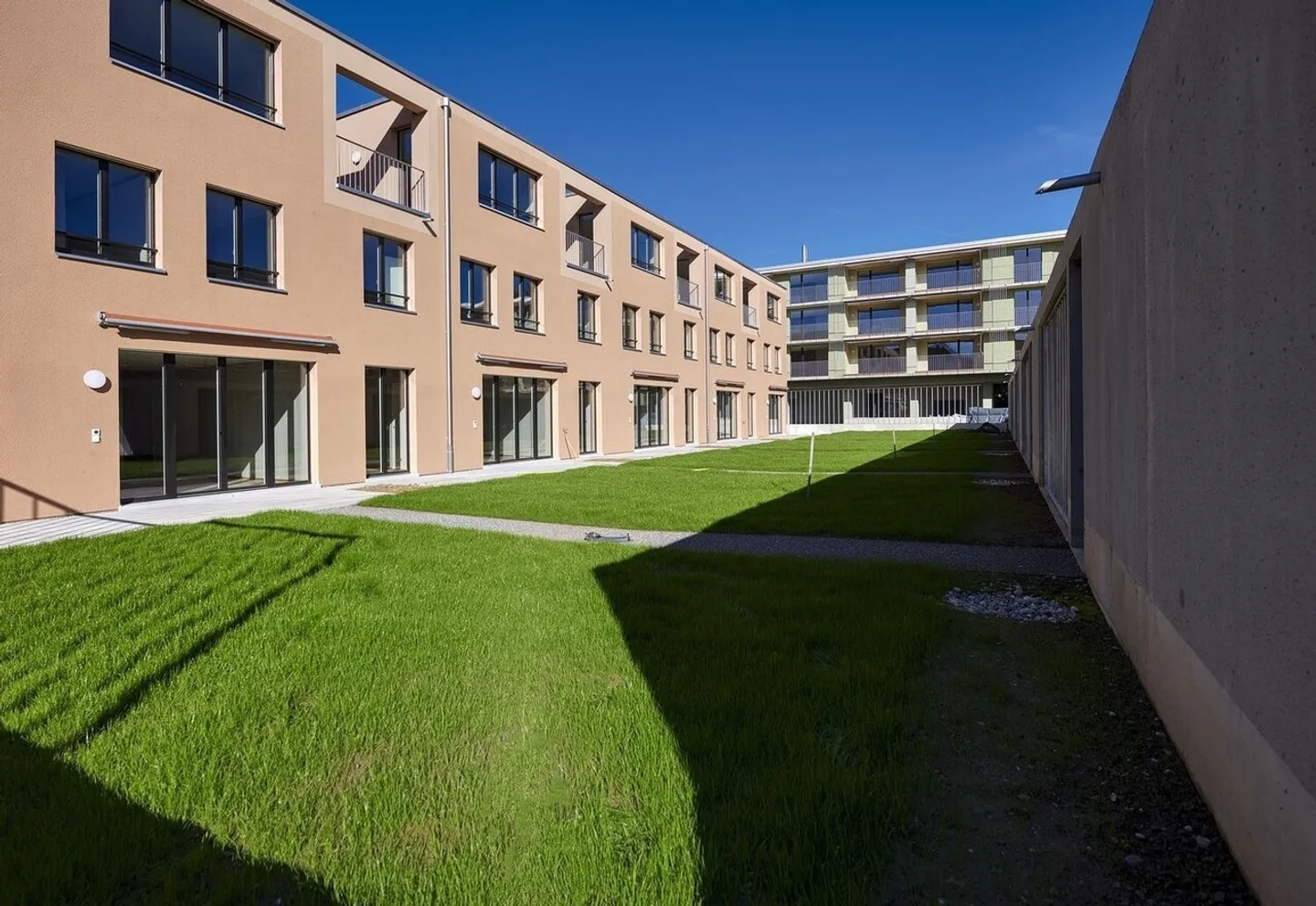 Einfamilienhaus mieten - Foto 1 von 9