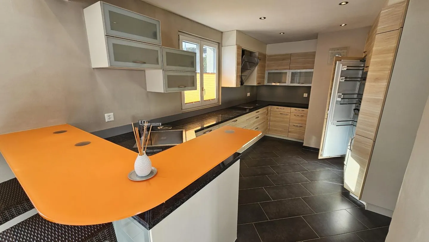 Maison Familiale Élégante - Photo 3 sur 13