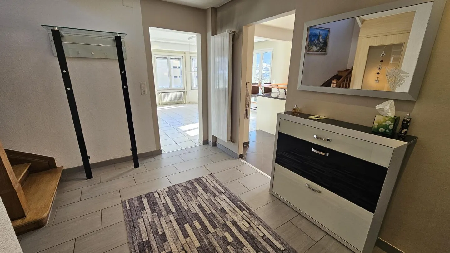 Maison Familiale Élégante - Photo 4 sur 13