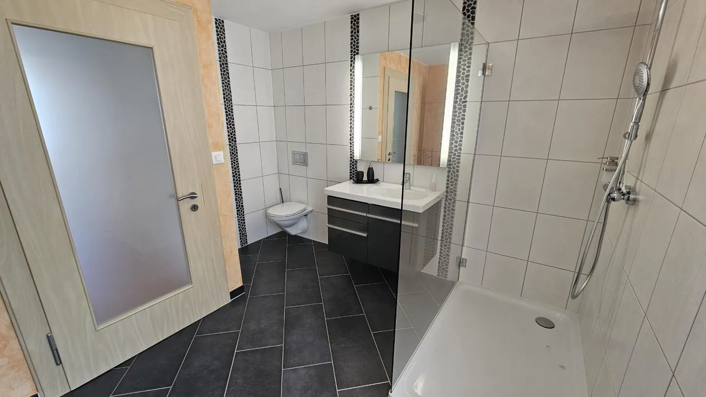 Maison Familiale Élégante - Photo 9 sur 13