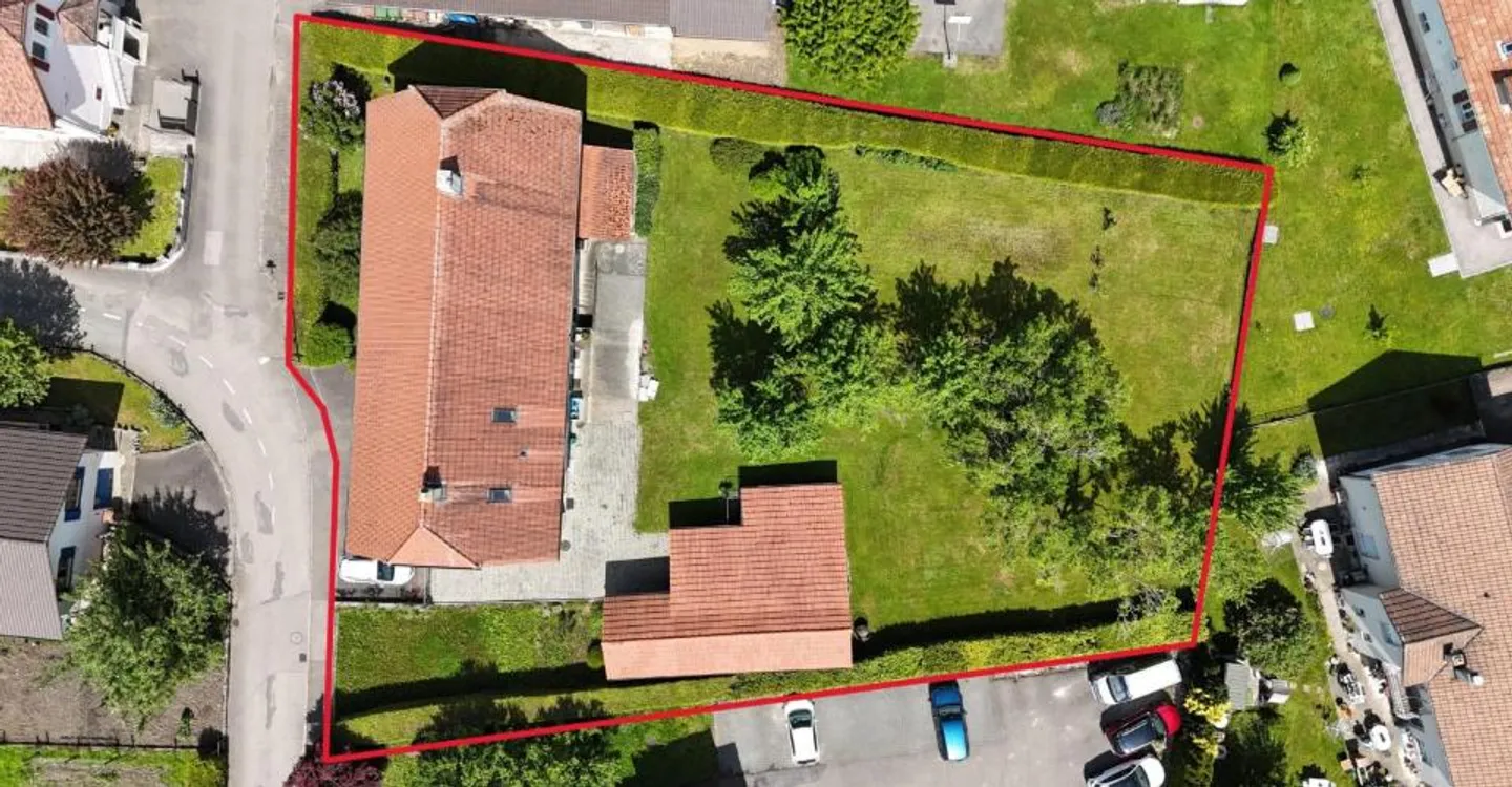 Doppelhaus mit Grossem Potenzial - Foto 3 von 12