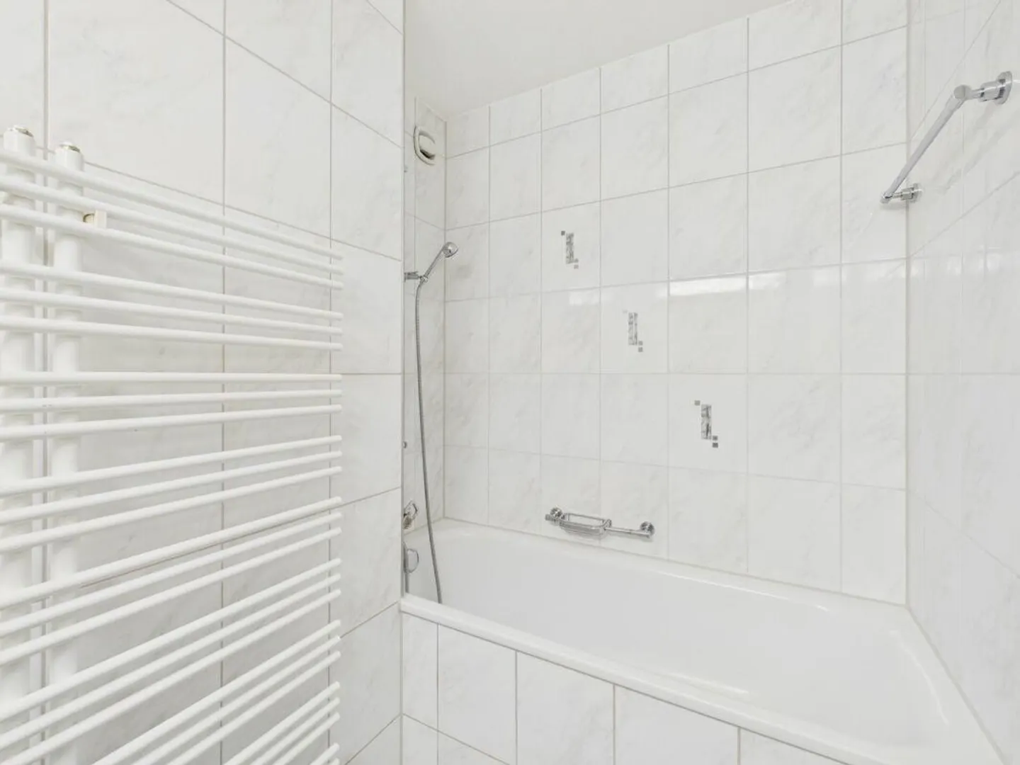 Helle 3.5-Zimmer-Wohnung an ruhiger Lage, grenzend an die Stadt Wil - Photo 5 sur 13