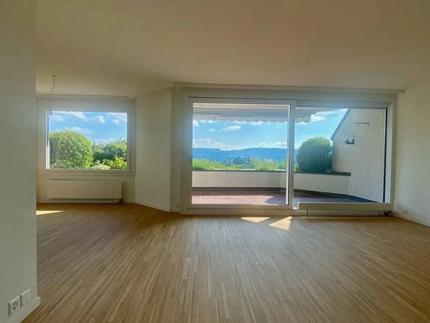 Prima locazione dopo ristrutturazione totale appartamento 4.5 in una posizione molto buona - Foto 1 di 8