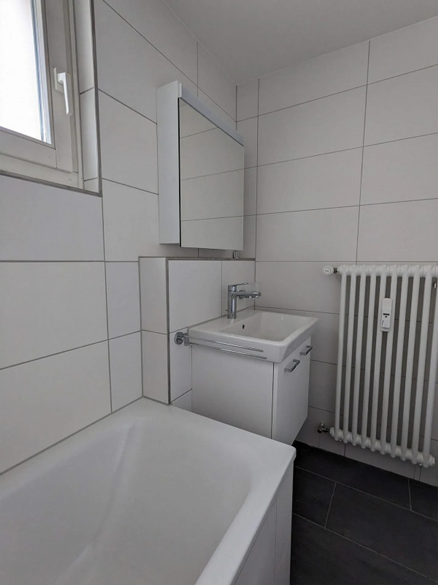 Sanierte 2-Zi'-Whg mit Lift an beliebter Lage im Bachletten-Quartier - Foto 6 von 11