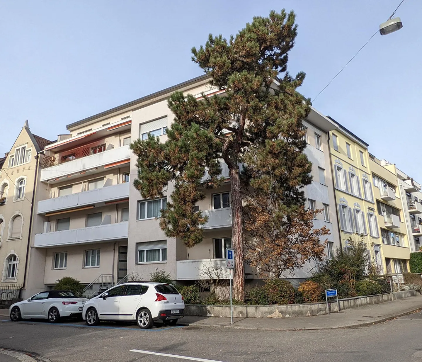 Sanierte 2-Zi'-Whg mit Lift an beliebter Lage im Bachletten-Quartier - Foto 1 von 11