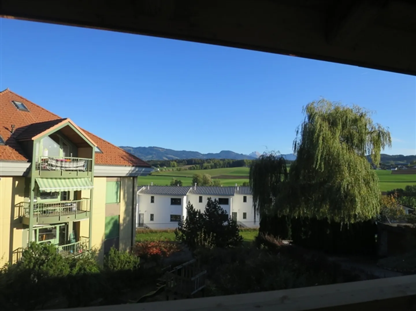 POUR SAISIE! Spacieux 4,5 pièces avec caractère - Photo 11 sur 12