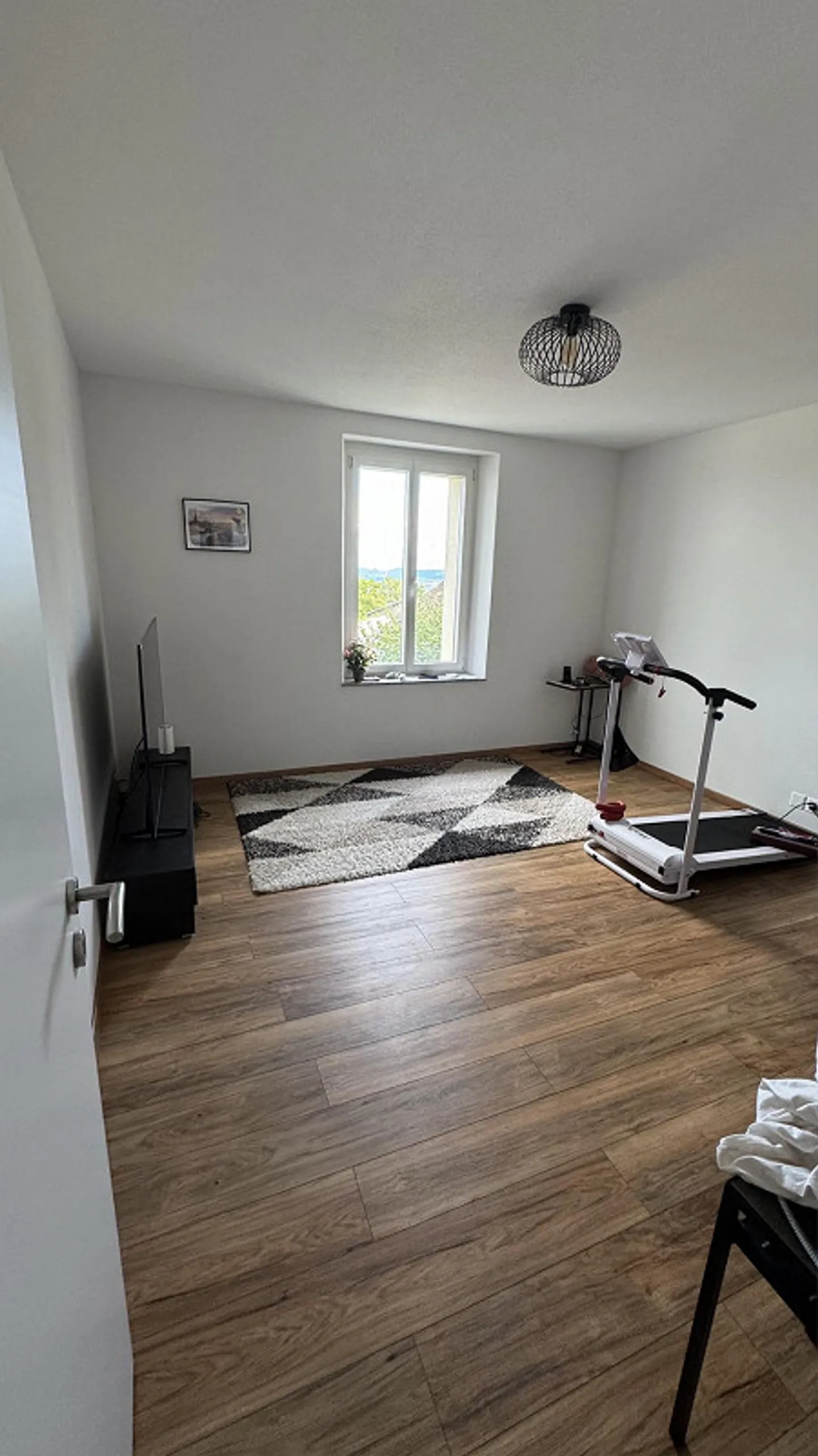 Luminoso appartamento di 5 stanze con grande terrazza, vista panoramica e posizione tranquilla - Foto 22 di 30