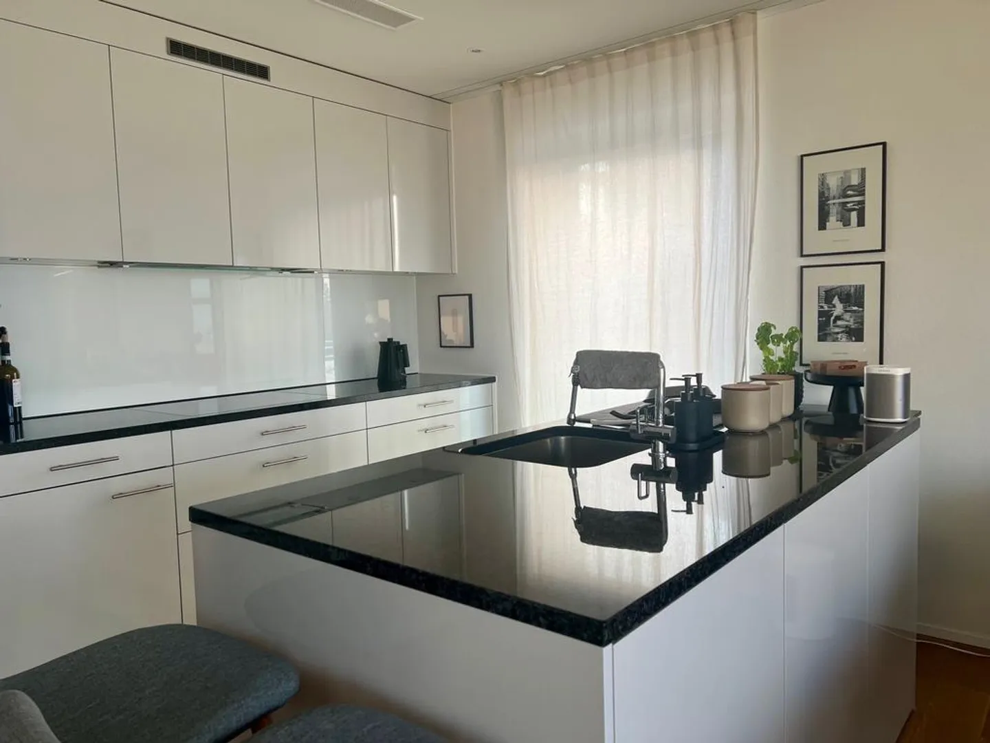 Moderne 4.5-Zimmerwohnung mit grosszügiger Terrasse - Foto 3 von 10