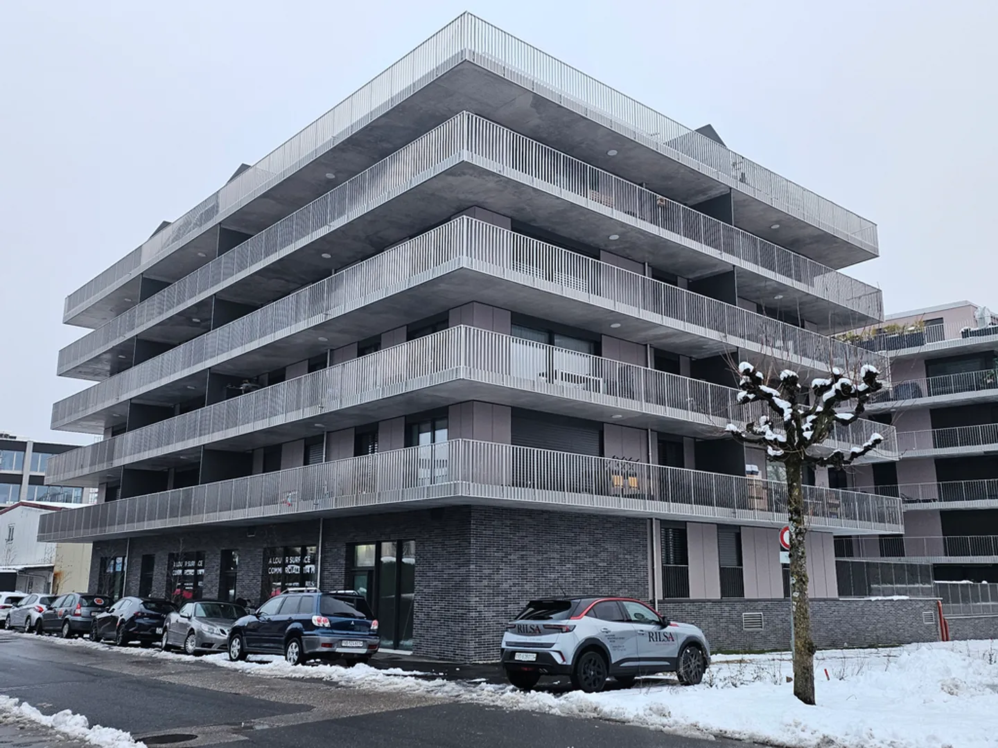 Apartment with 4.5 rooms on the 3rd floor - Photo 1 of 6