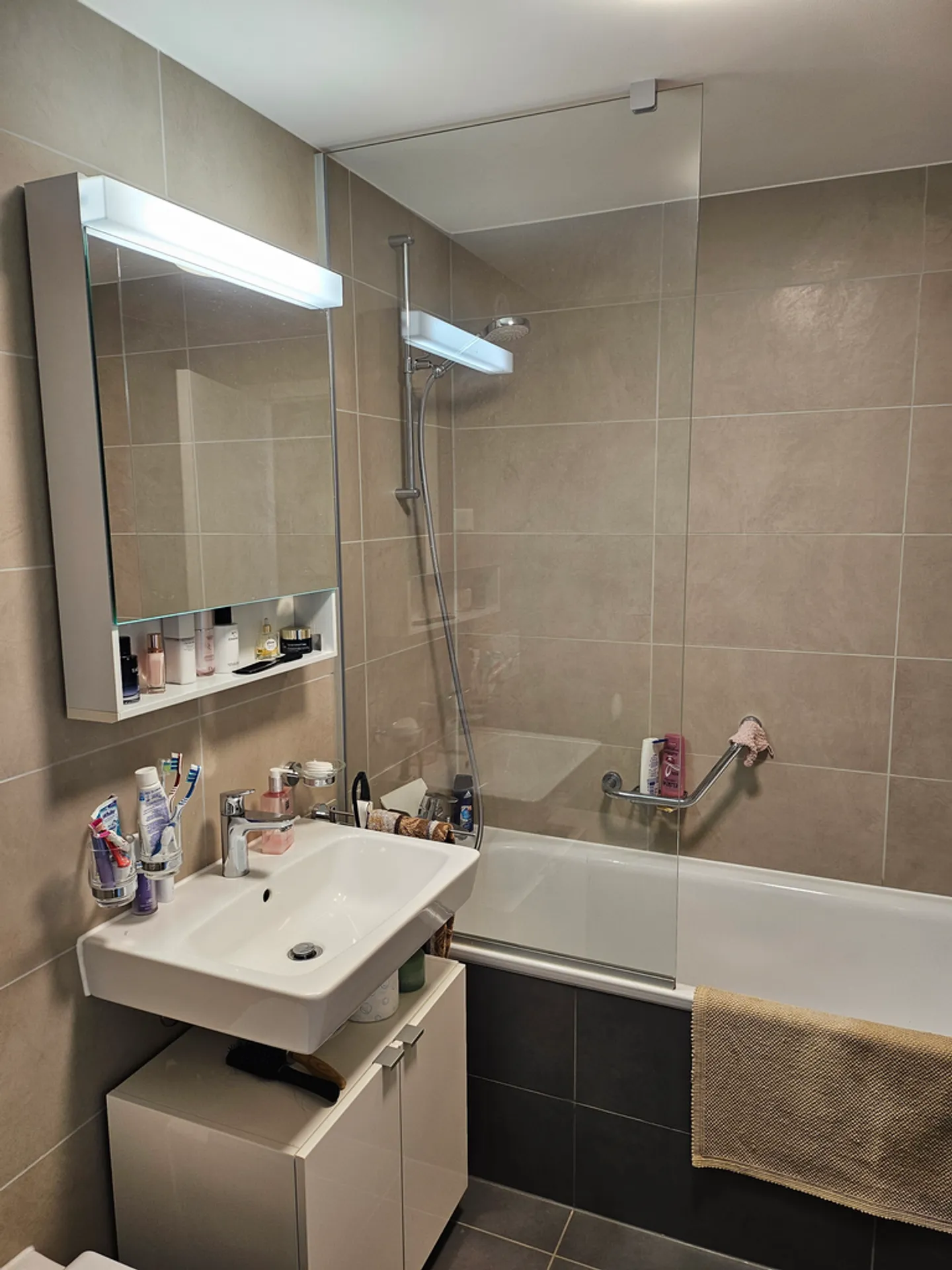 Apartment with 4.5 rooms on the 3rd floor - Photo 6 of 6