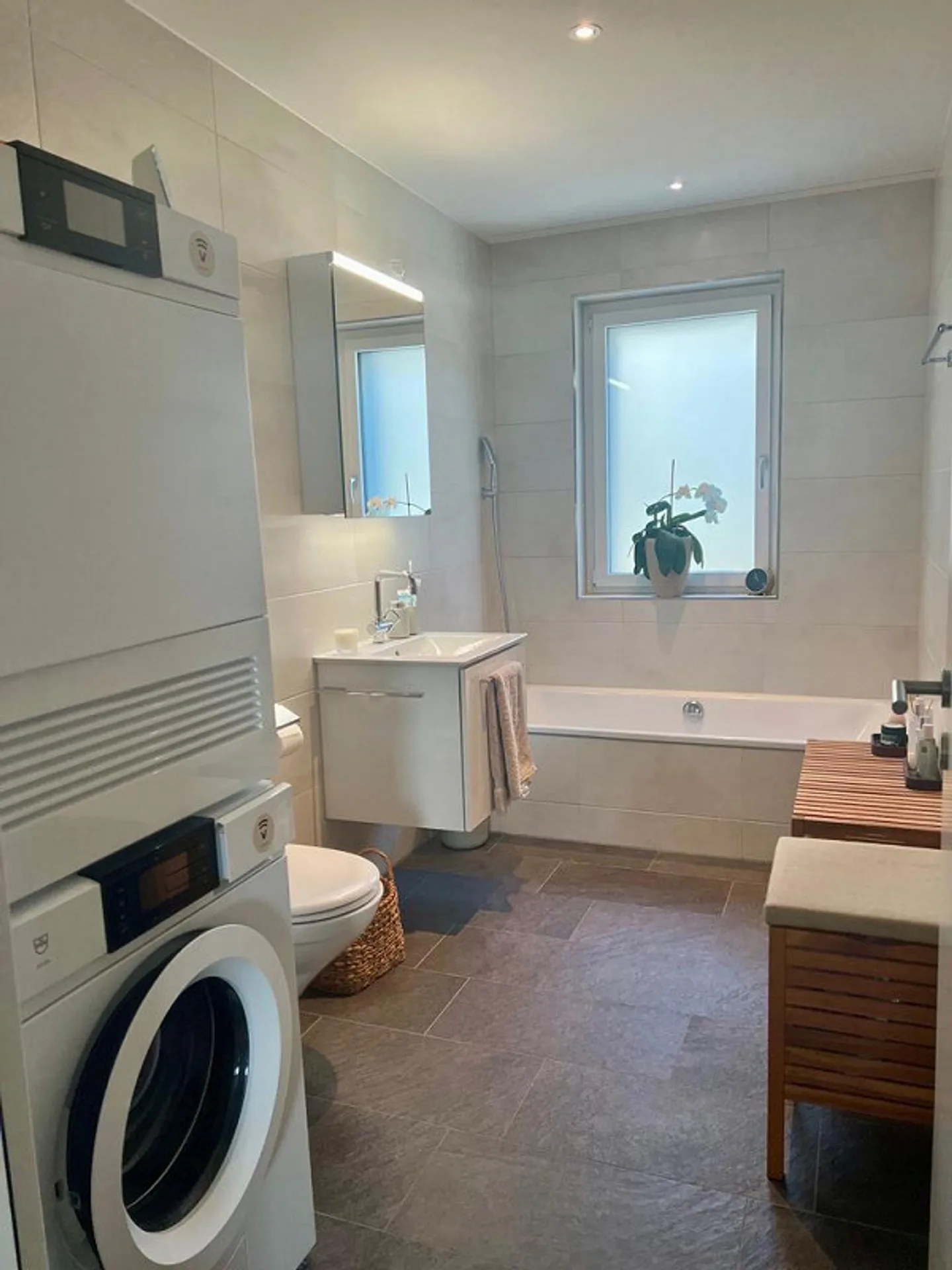 Moderne 4.5-Zimmerwohnung mit grosszügiger Terrasse - Foto 5 von 10