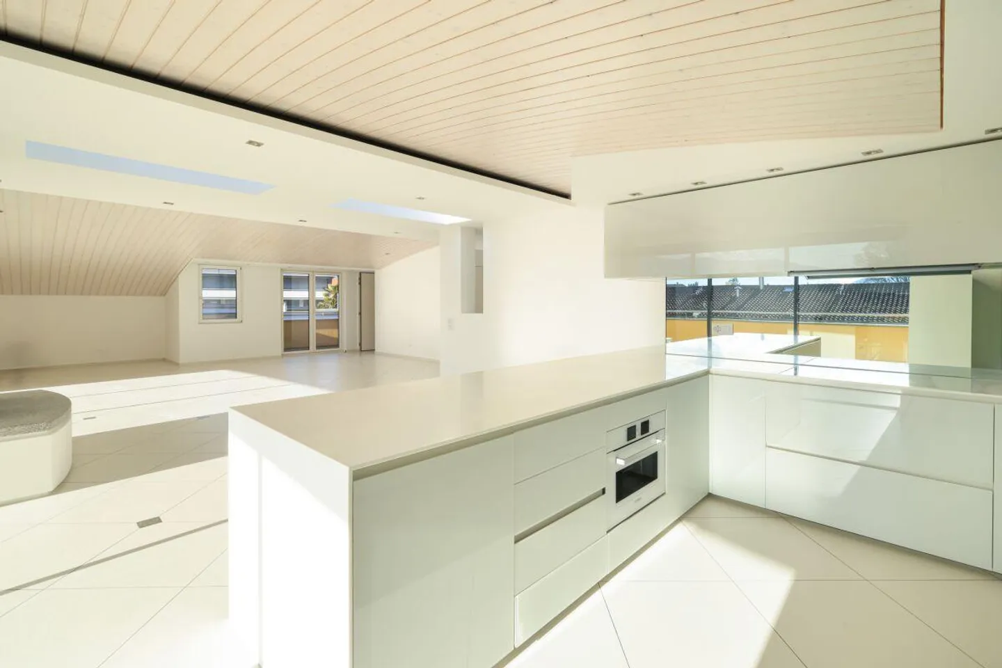 Madea Residence Penthouse - Photo 7 of 21