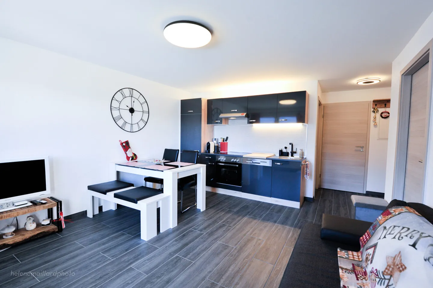 Furnished 3-room apartment - Photo 1 of 8