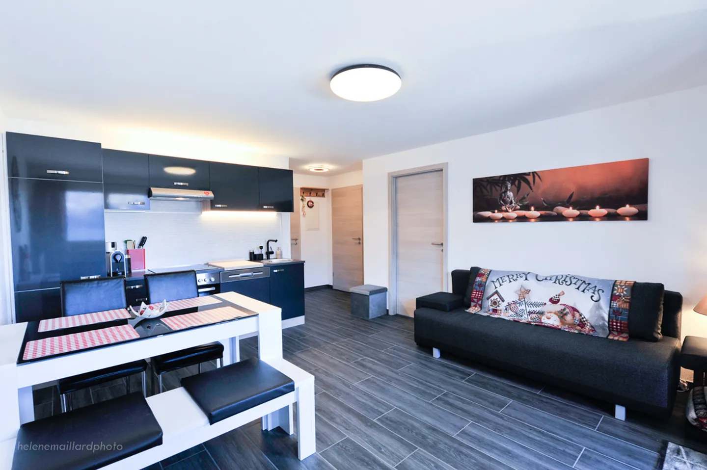 Furnished 3-room apartment - Photo 2 of 8