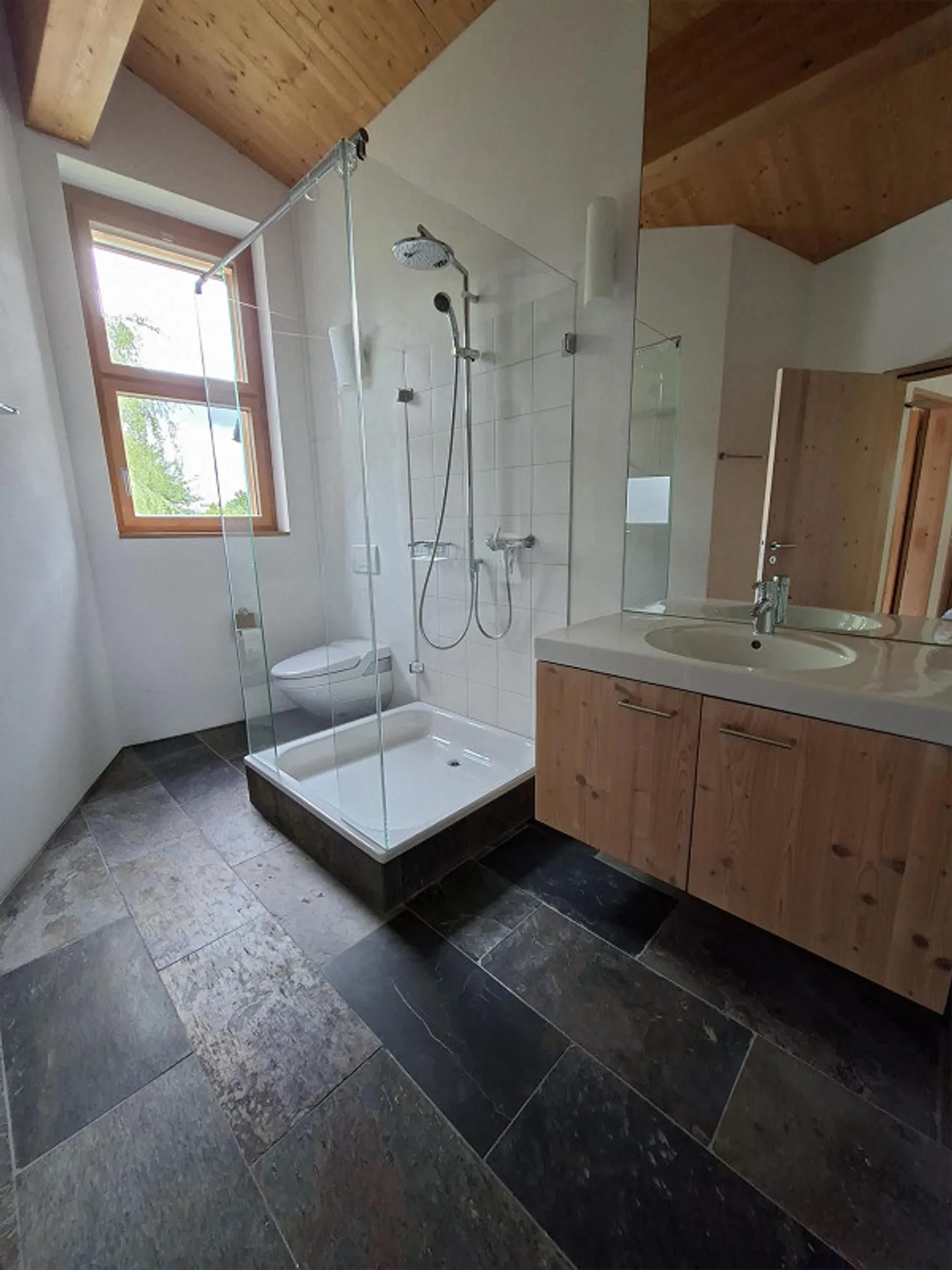 Appartement 4.5 pièces, 120m2 dans un emplacement très calme à 7018 Flims Waldhaus - Photo 15 sur 20