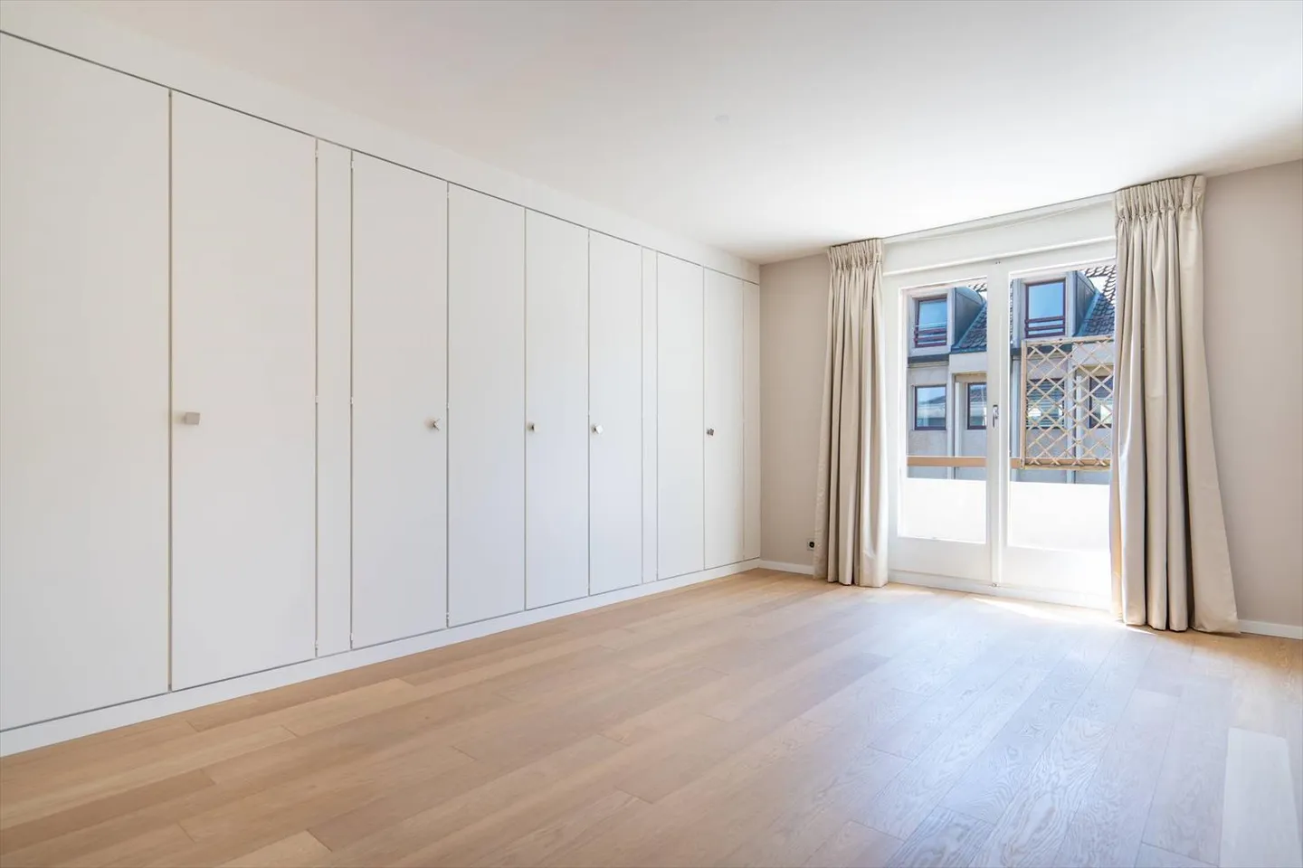 Appartamento elegante di 6,5 stanze con 226m2 - Foto 7 di 13