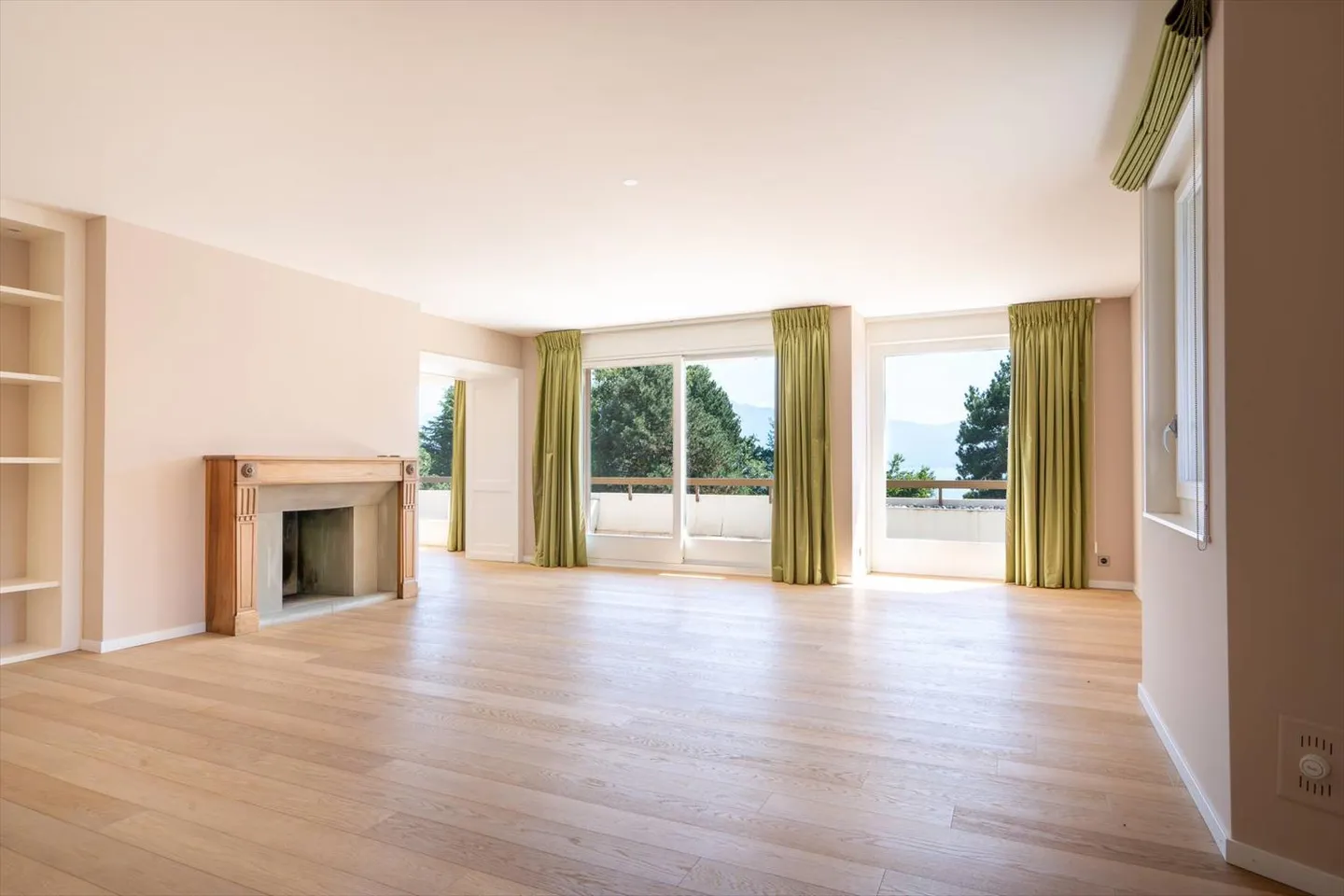 Appartamento elegante di 6,5 stanze con 226m2 - Foto 3 di 13
