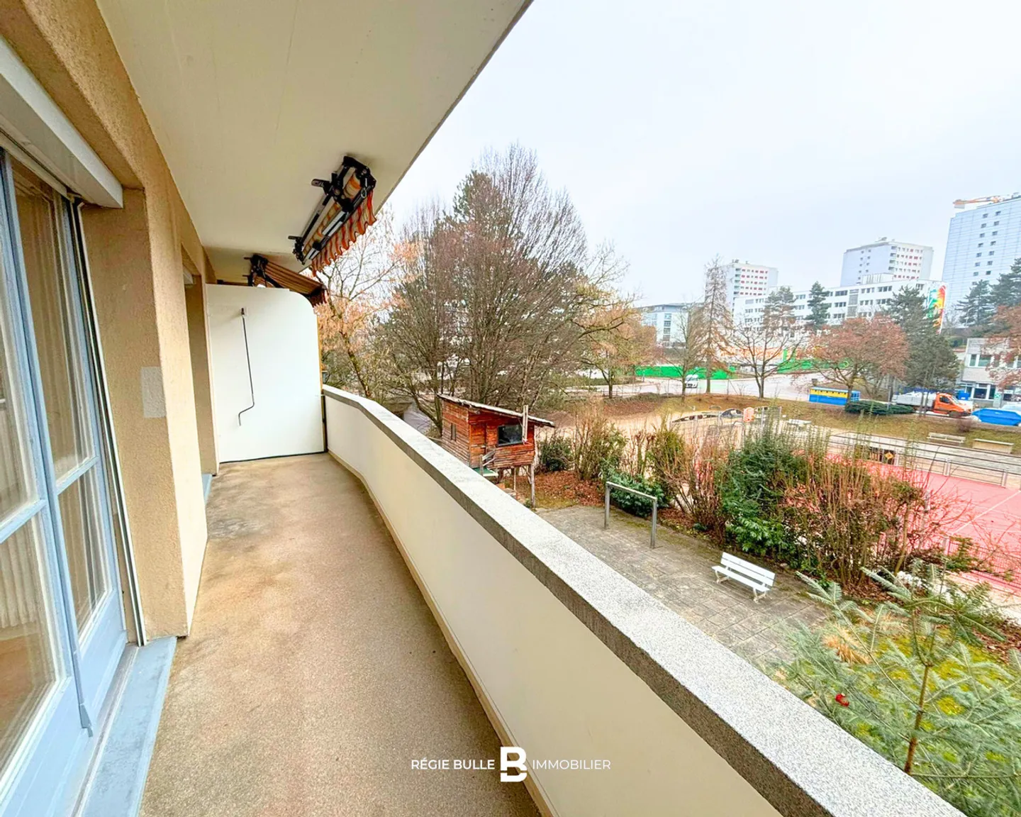 Fribourg - Spacious 3.5 Room Apartment Close to All Amenities - Photo 8 of 9