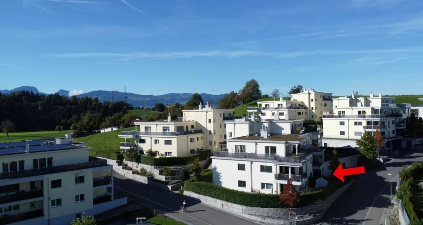 COMFORT MODERNO NEL QUARTIERE RESIDENZIALE - Foto 8 di 9