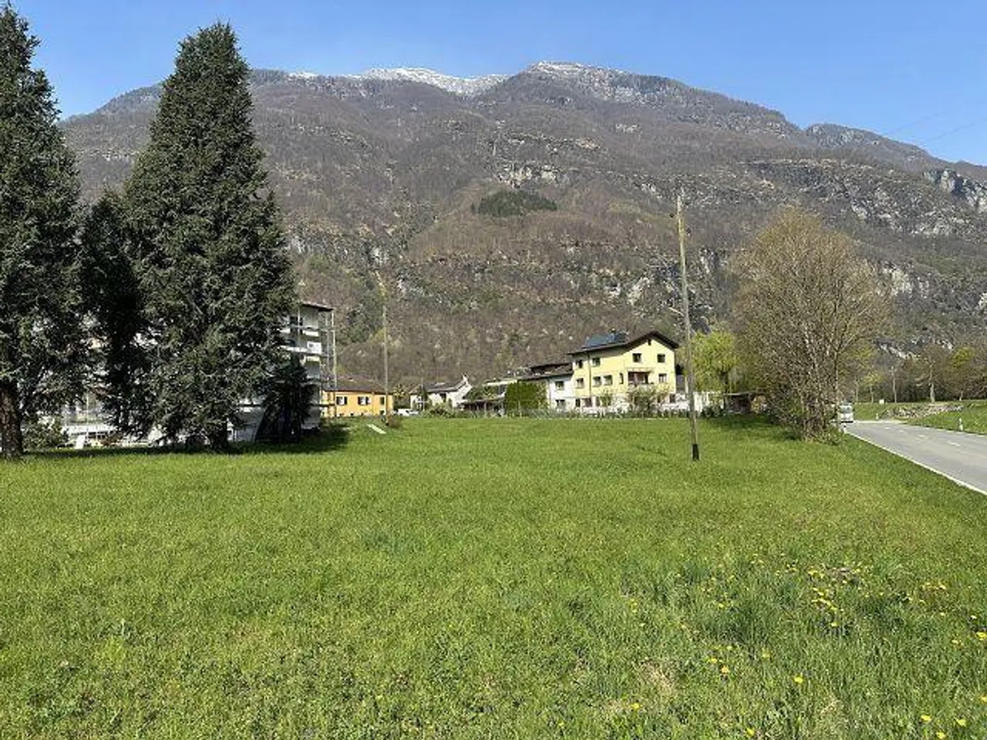 Terreno edificabile di 2711 m2 nella zona di costruzione R3 / terreno edificabile di 2711... - Foto 1 di 11