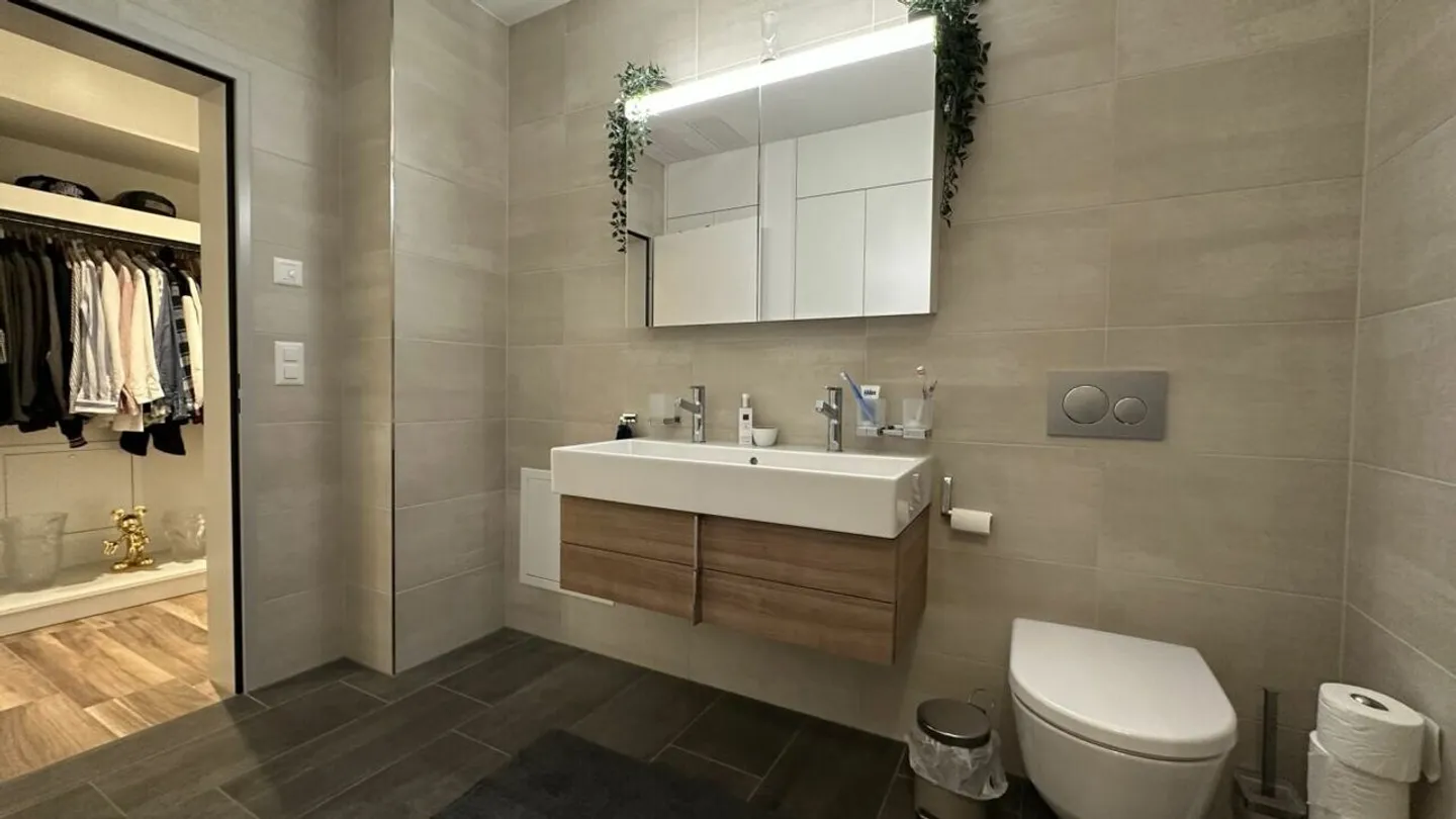 COMFORT MODERNO NEL QUARTIERE RESIDENZIALE - Foto 5 di 9