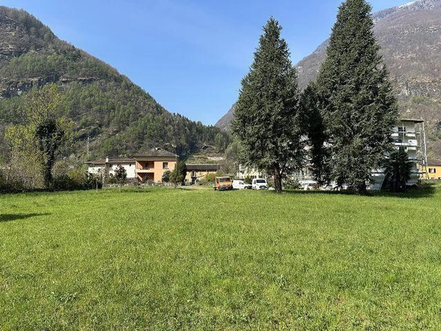 Terreno edificabile di 2711 m2 nella zona di costruzione R3 / terreno edificabile di 2711... - Foto 7 di 11