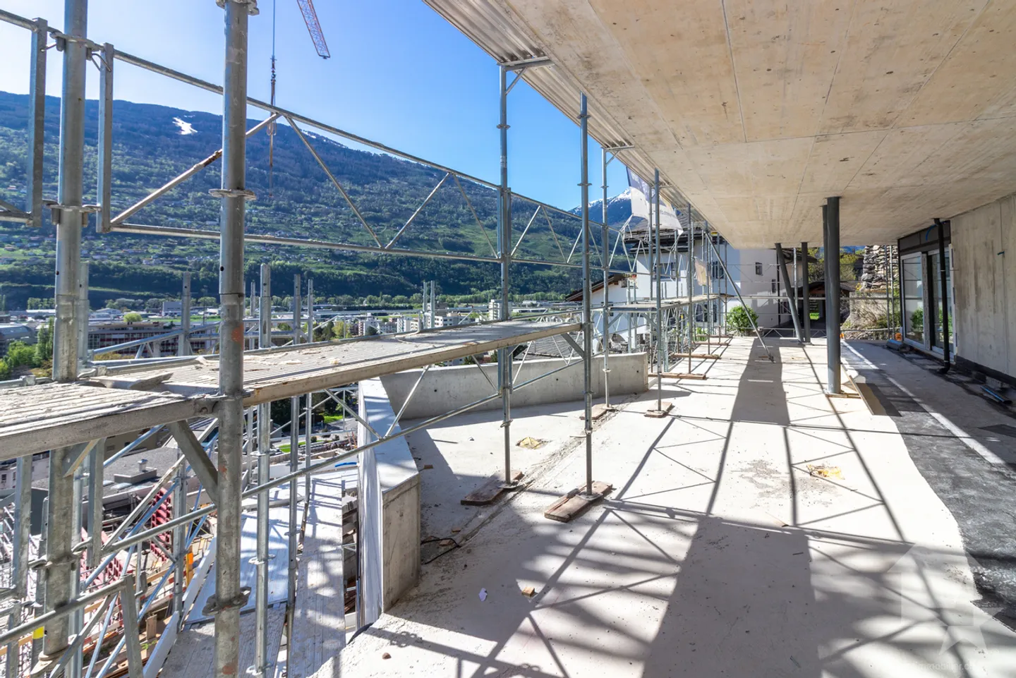 Spazioso attico di 7,5 stanze di prestigio con terrazza panoramica - Foto 8 di 15