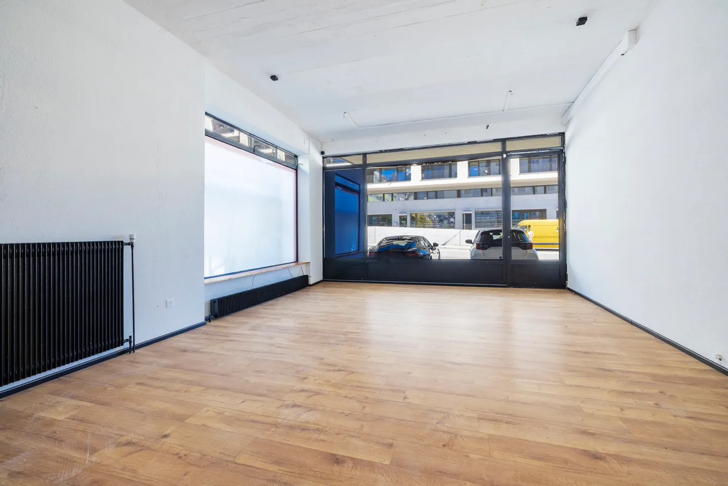 OFFICE FOR RENT - MARTIGNY - Photo 1 of 5