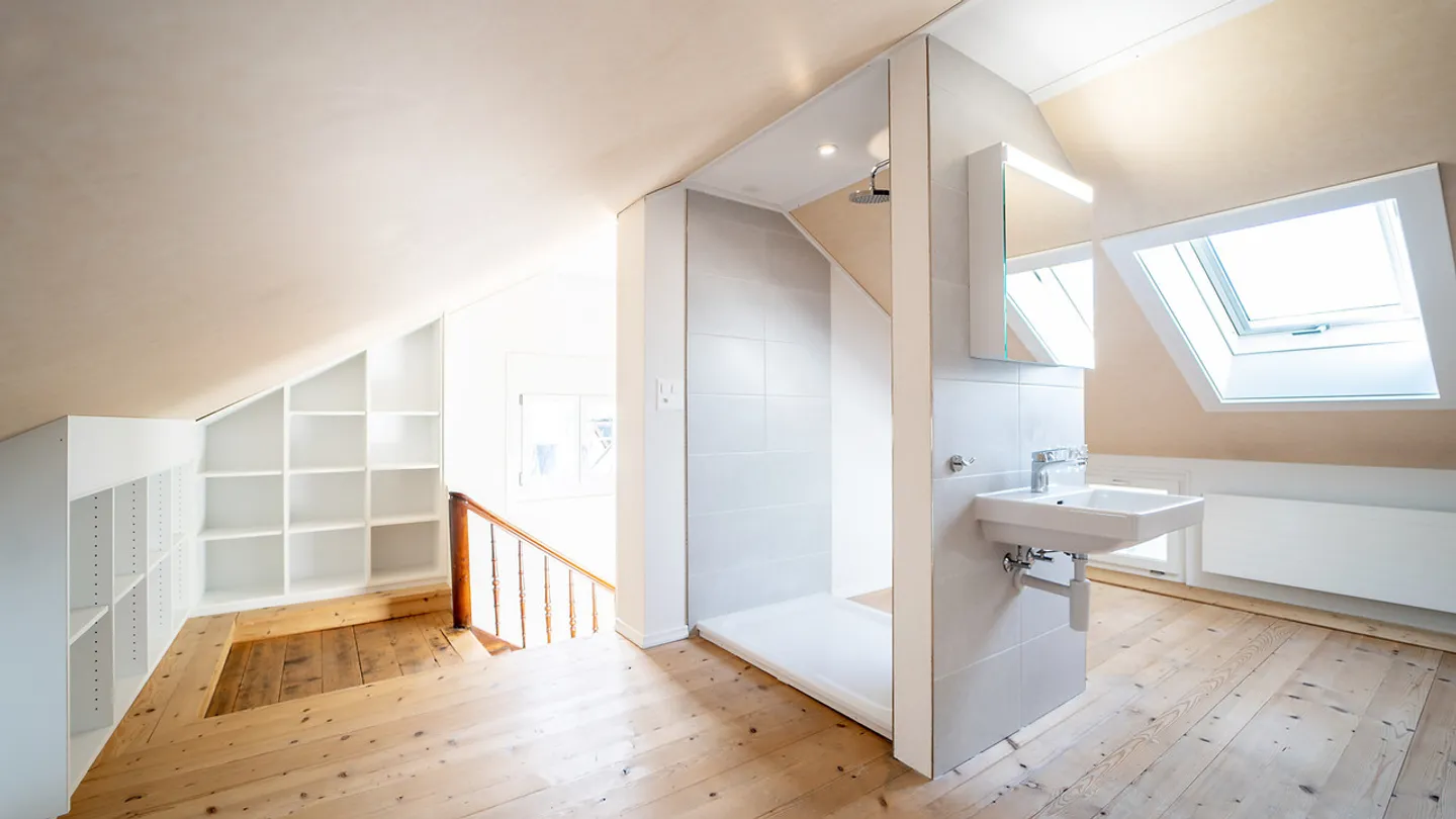 Appartamento Loft di 110m2 in una ex falegnameria - Foto 4 di 6