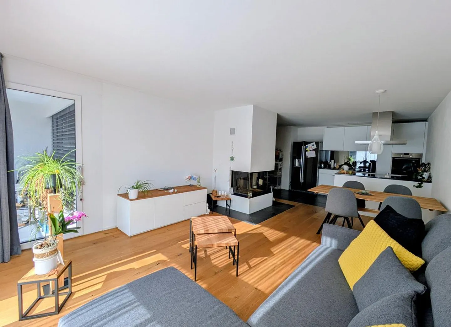 Beautiful 2.5 room apartment in Minergie standard - Photo 1 of 8