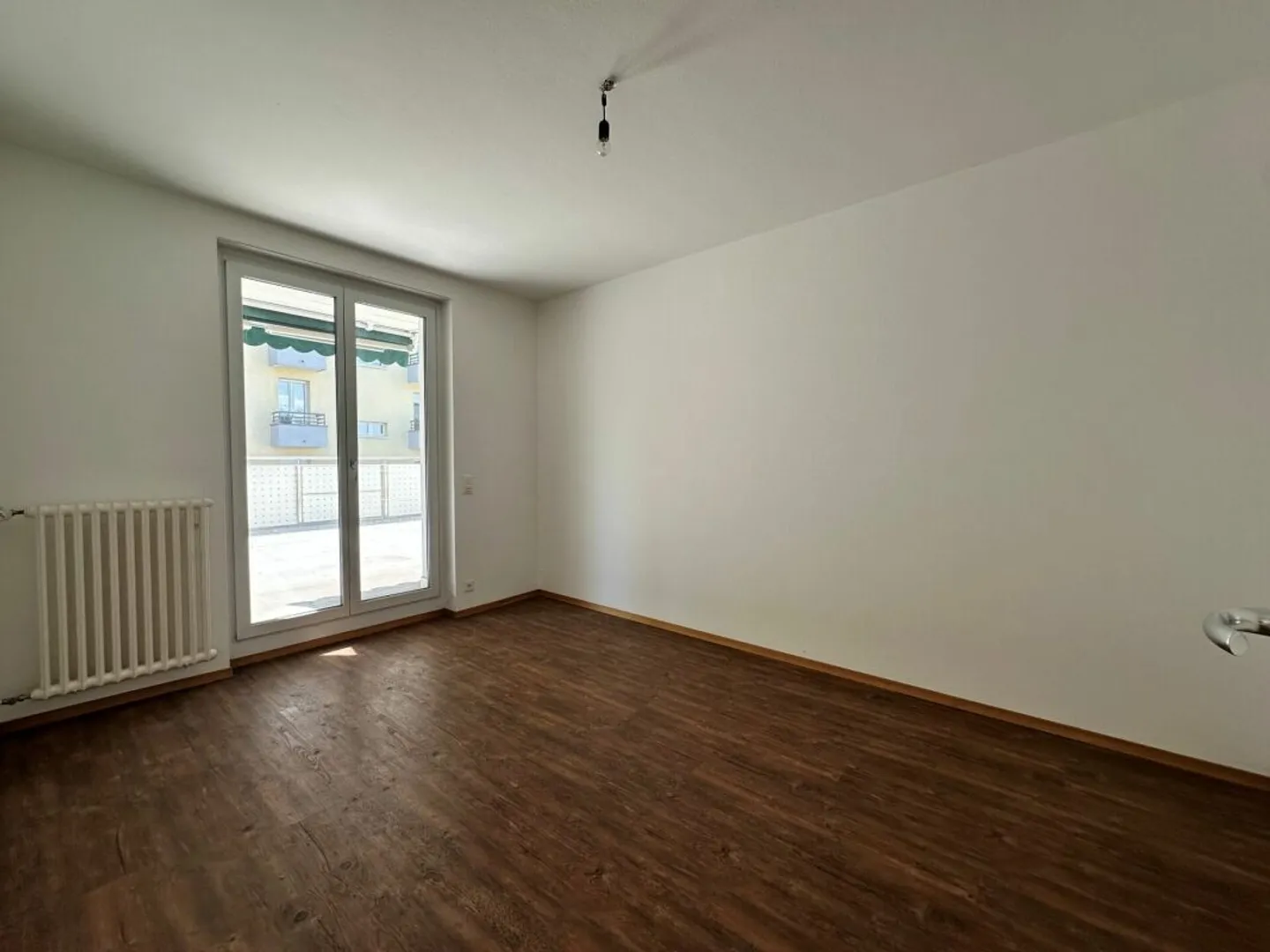 Elegante appartamento 3.5 locali - Foto 5 di 8