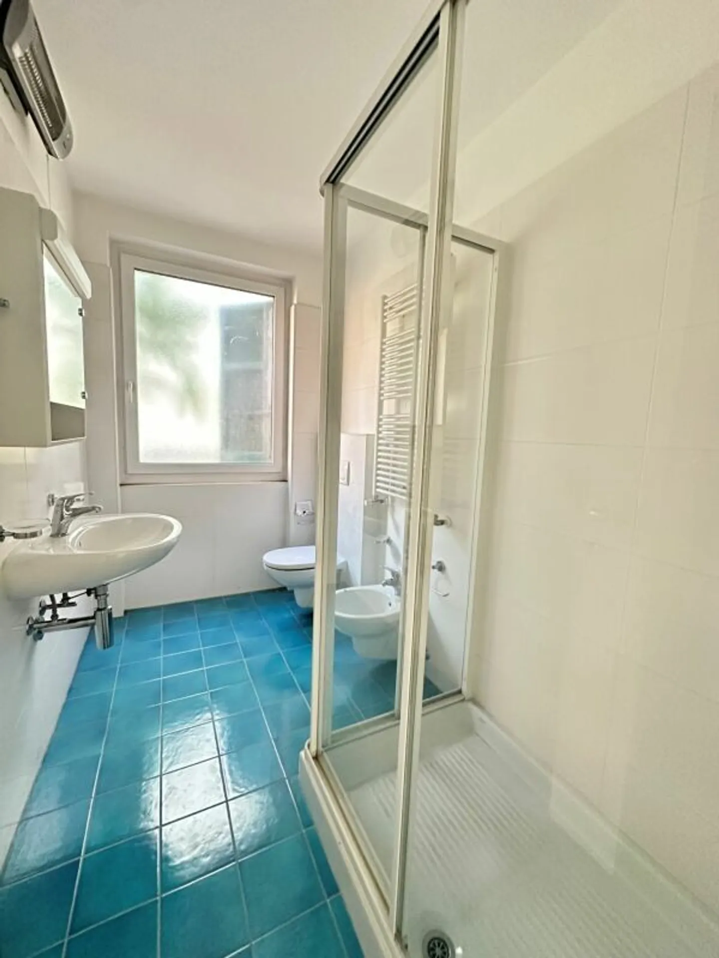 Elegante appartamento 3.5 locali - Foto 7 di 8