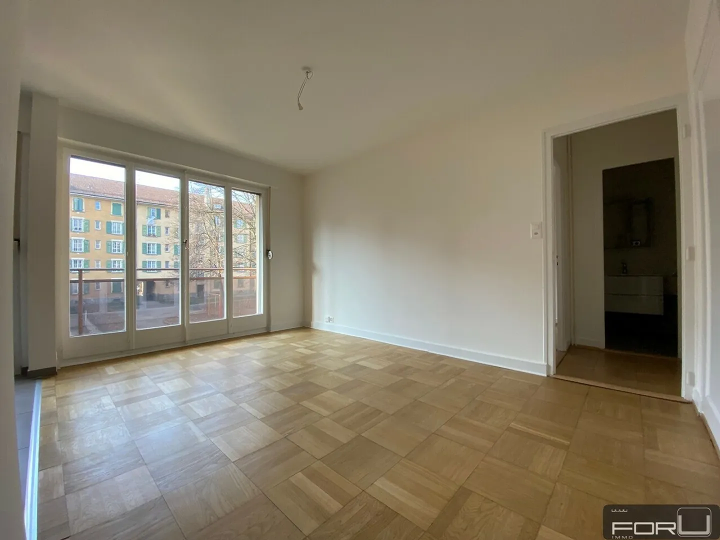 Bel appartement rénové de 3 pièces avec balcon et au calme à Carouge - Photo 2 sur 7