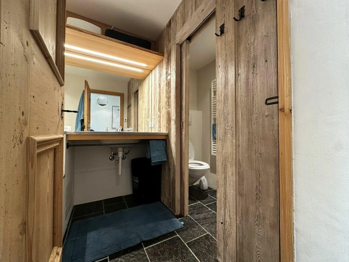 Exclusive Maisonette Apartment with Sauna & Panoramic View over Silvaplana - Photo 9 of 10
