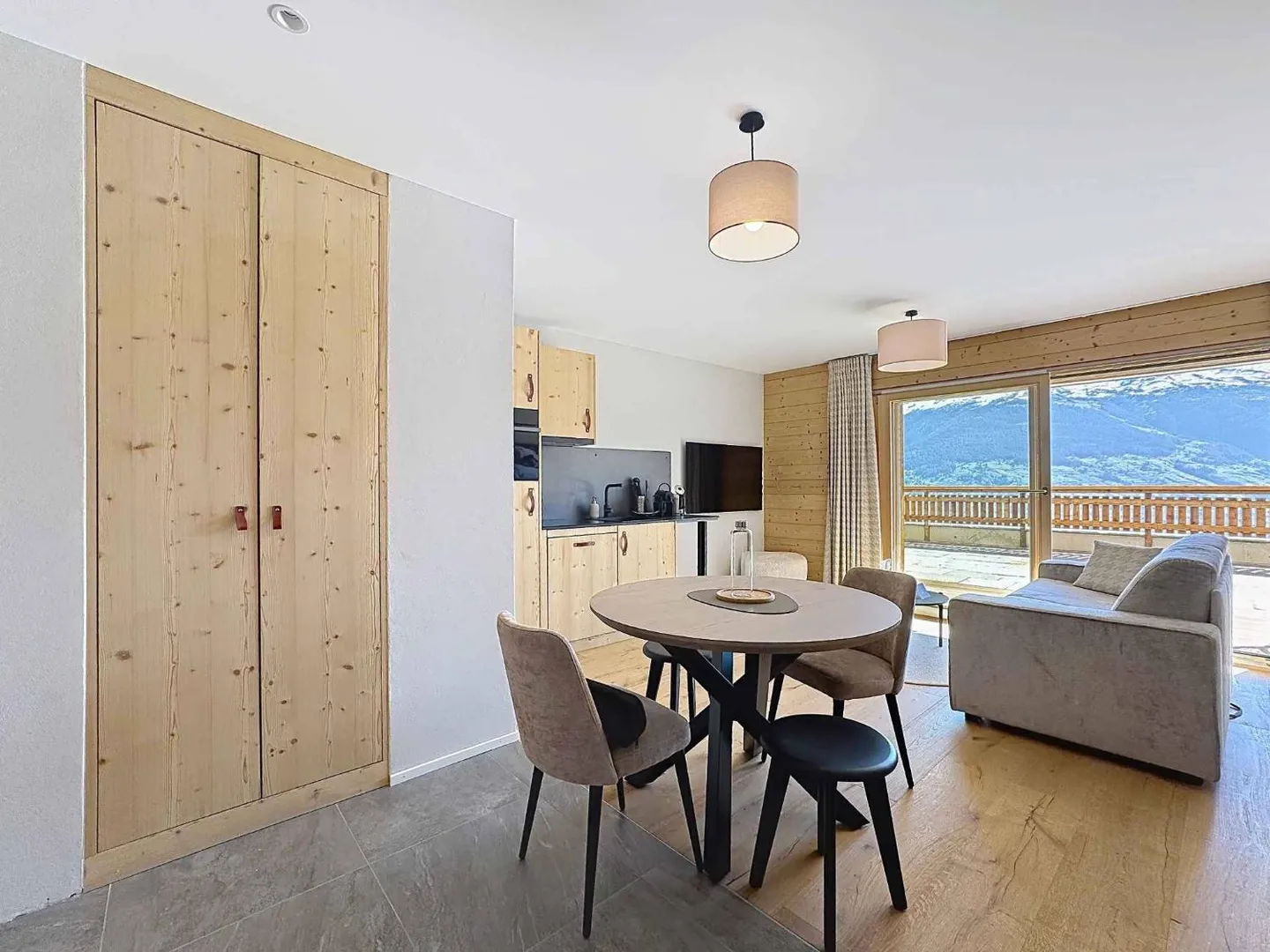 Charming Apartment in Dent Blanche - Photo 11 of 13