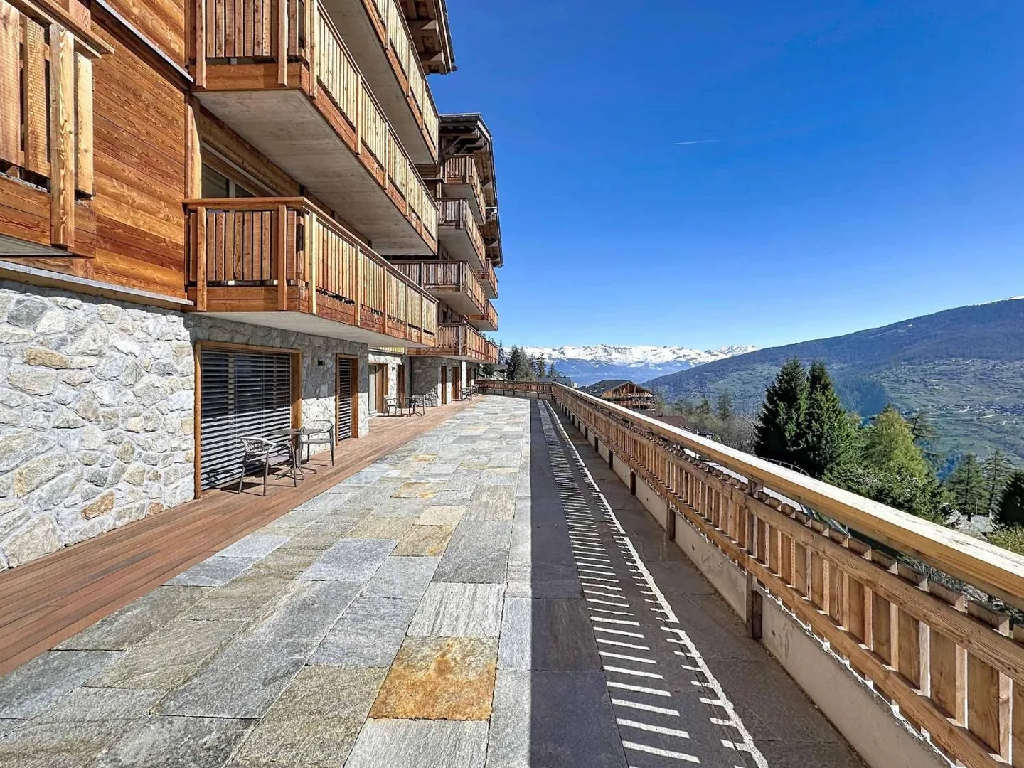 Charming Apartment in Dent Blanche - Photo 3 of 13